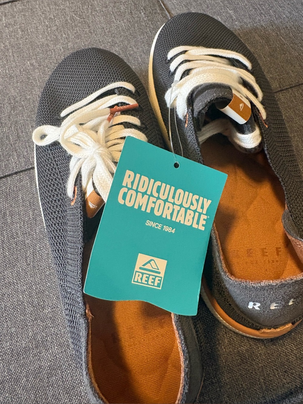 Reef Neptune Women's Breathable Charcoal Sneakers NWT - Picture 7 of 8